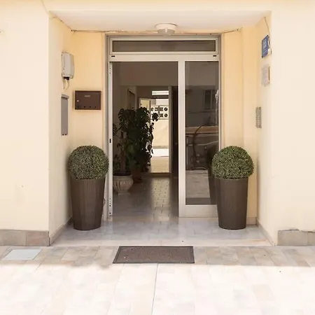 Terrazza Privata! Con Wi-fi E Aria Condizionata Апартаменты